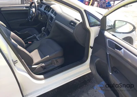 2015 Volkswagen Golf Tsi S 4-Door z USA, uszkodzony, nr VIN 3VW217AU4FM034641